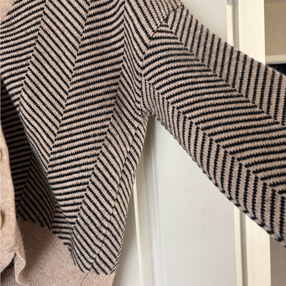 OAK + FORT Herringbone Brown Cardigan Sweater Sz small - Picture 9 of 13